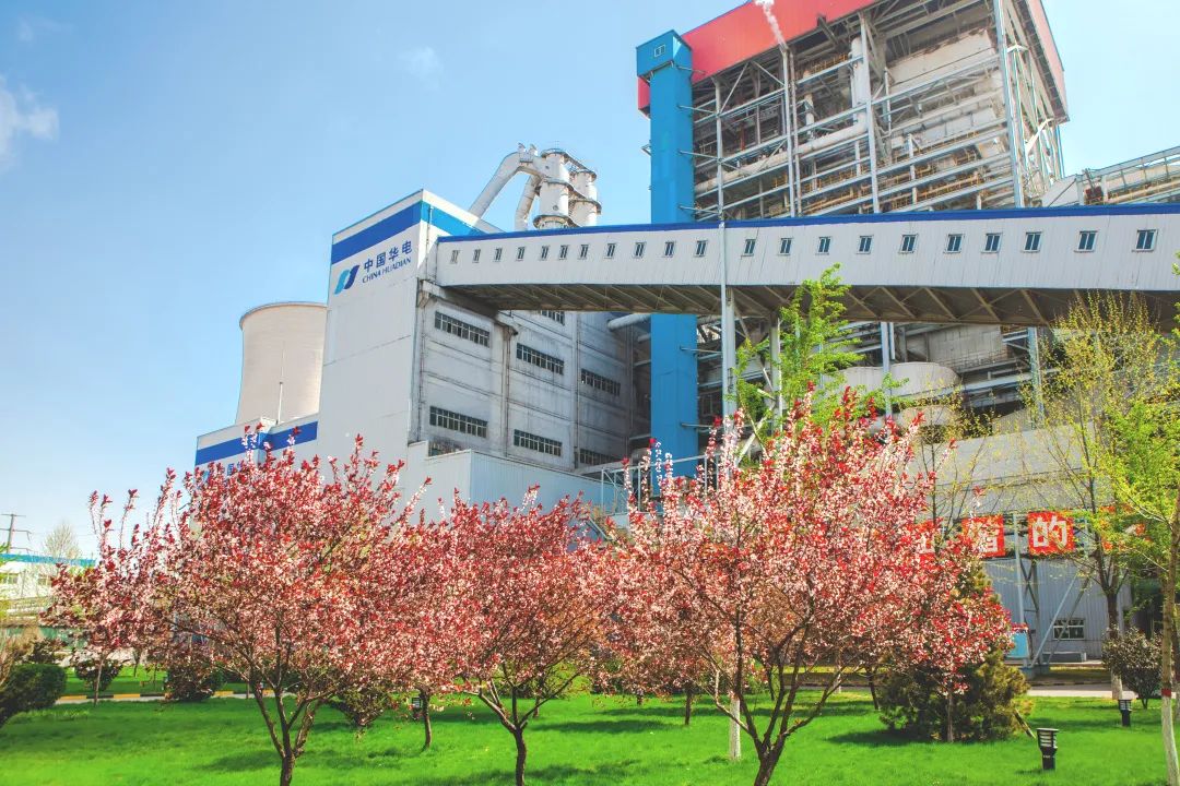 <p>的王的</p>

<table>
<tr><td colspan="2">A</td>
<td colspan="2">i 三</td>
</tr>
<tr><td rowspan="2">华电国</td>
<td colspan="2">IIIIUININnI</td>
<td>IIIINlIII</td>
</tr>
<tr><td colspan="3">清生 文国行☐ 我店 6</td>
</tr>
</table>
