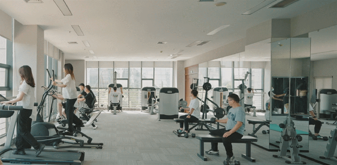 <p>明此</p>

<table>
<tr><td colspan="4"></td>
<td></td>
</tr>
<tr><td></td>
<td>02</td>
<td></td>
<td colspan="2"></td>
</tr>
</table>
