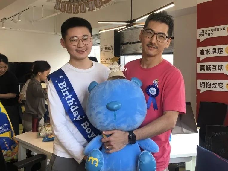 <p>UCO</p>
<p>与团队一四排建自我</p>
<p>实现的舞台</p>
<p>I追求卓越</p>
<p>广尚中体国际</p>
<p>da真诚互助</p>
<p>拥抱改变</p>
<p>ng</p>
