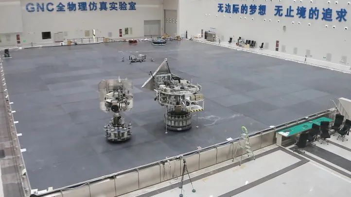<p>GNC全物理仿真实验室无边际的梦想无止境的追求</p>
<p>B8B:</p>
<p>面</p>
<p>王色 !</p>
<p>4旧</p>
