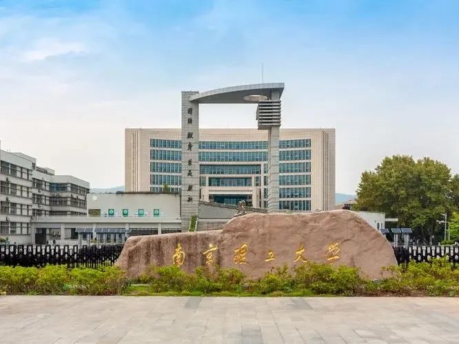 <p>油</p>
<p>开</p>