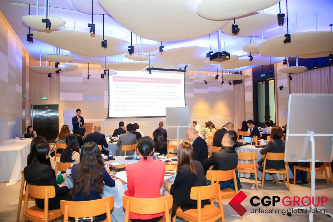 
<table>
<tr><td></td>
<td></td>
<td colspan="3"></td>
</tr>
<tr><td colspan="5">店</td>
</tr>
<tr><td colspan="2"></td>
<td>F</td>
<td colspan="2"></td>
</tr>
<tr><td colspan="2"></td>
<td></td>
<td></td>
<td></td>
</tr>
</table>
